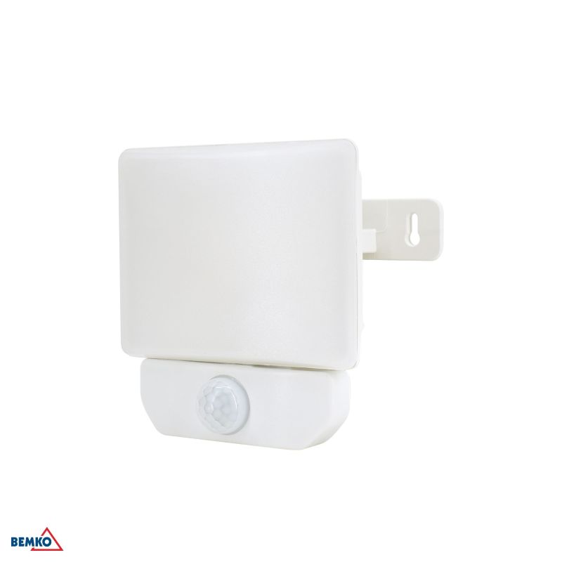 C65-LFX-010WH-4K-PIR BEMKO REFLEKTOR LED 10W 4000K 900lm LFX IP65 BIJELI SENZOR