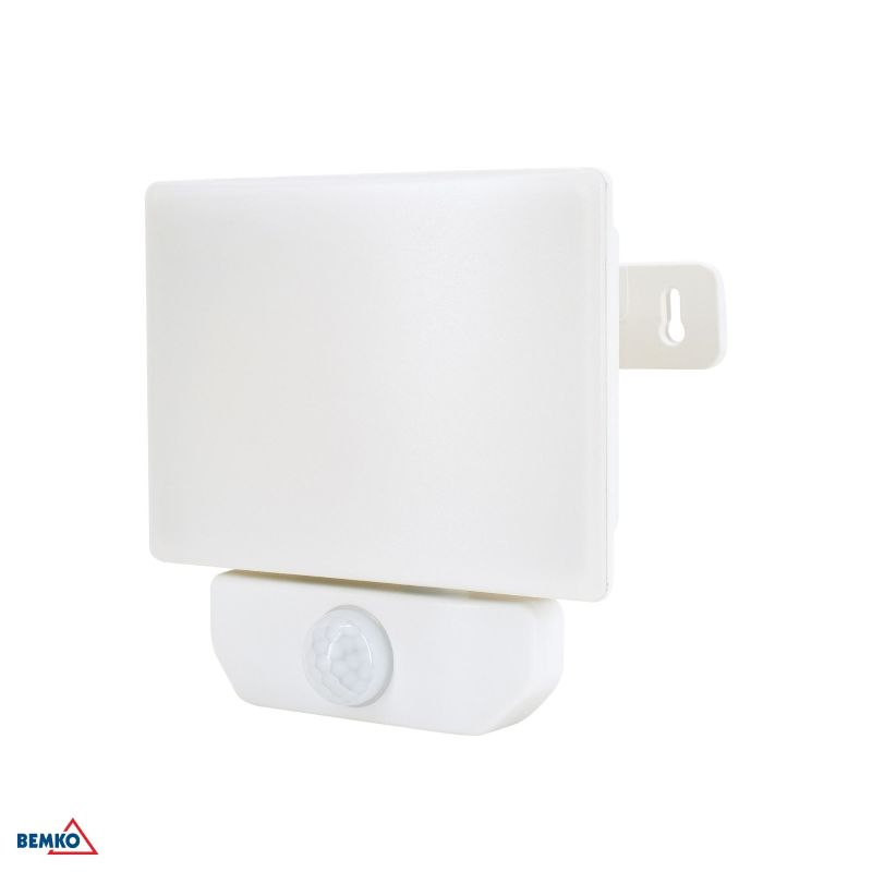 C65-LFX-020WH-4K-PIR BEMKO REFLEKTOR LED 20W 4000K 1800lm LFX IP65 BIJELI SENZOR