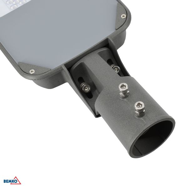 C82-JAG-080DG-4K BEMKO LED SVJETILJKA ULIČNA JAGER  80W 230V 4000K 10400LM IP66 SIVA