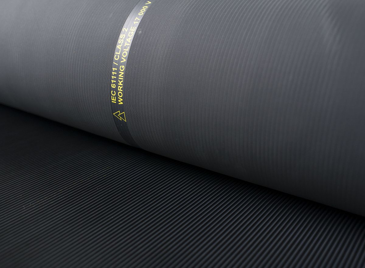 DEK2-S7-1 tamno siva Elektroizolacijska podloga tamno siva DEK2-S7-1 – klasa 2